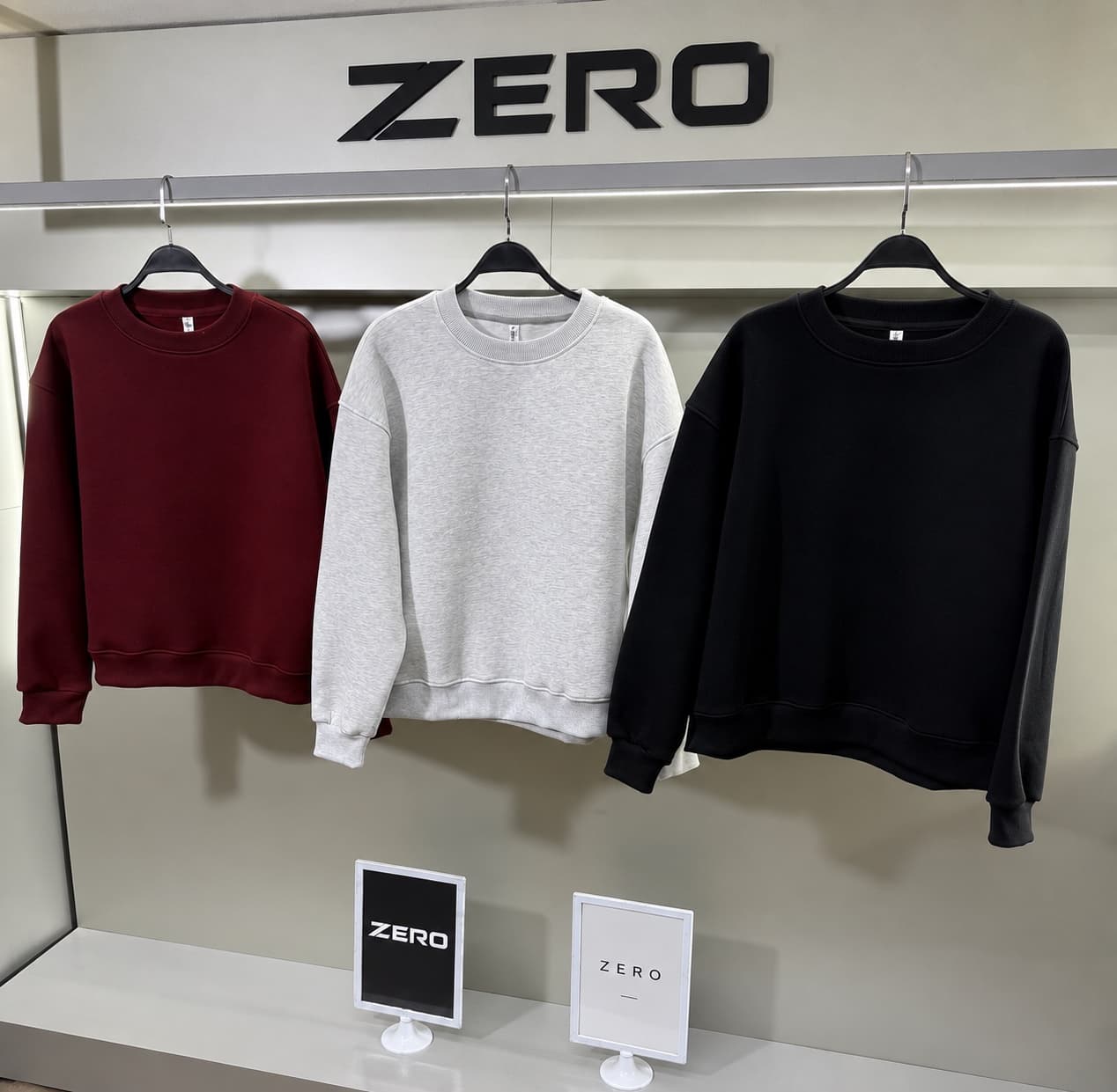 Sweatshirt